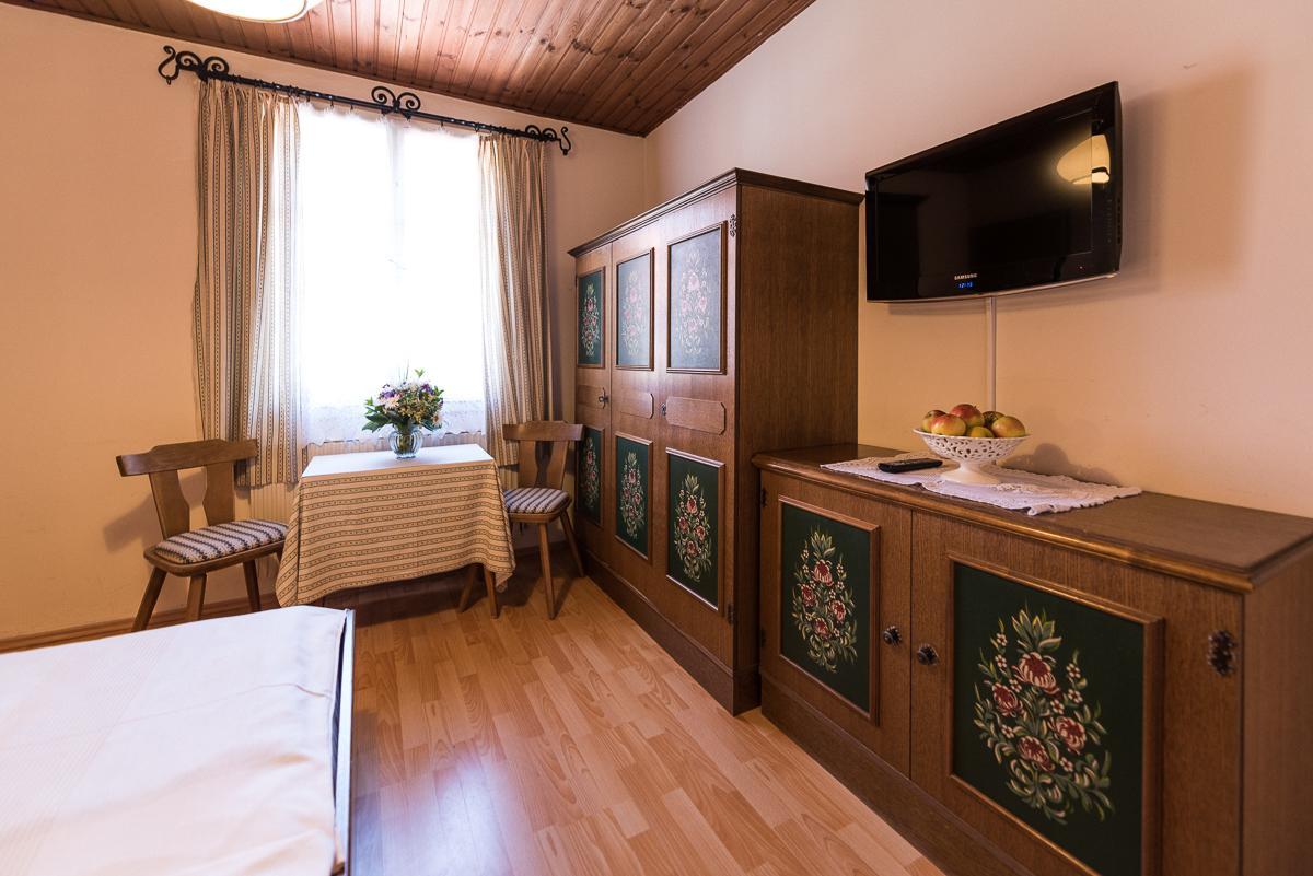 Gasthof Zum Hirschen Burgau Ngoại thất bức ảnh