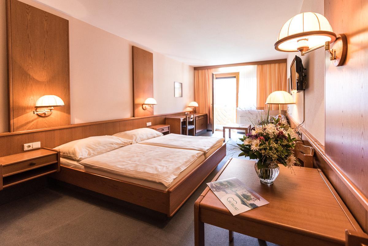 Gasthof Zum Hirschen Burgau Ngoại thất bức ảnh