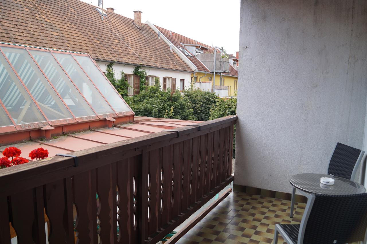 Gasthof Zum Hirschen Burgau Ngoại thất bức ảnh